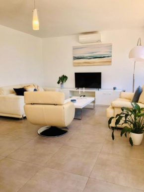 Siriana Suites 101, 001